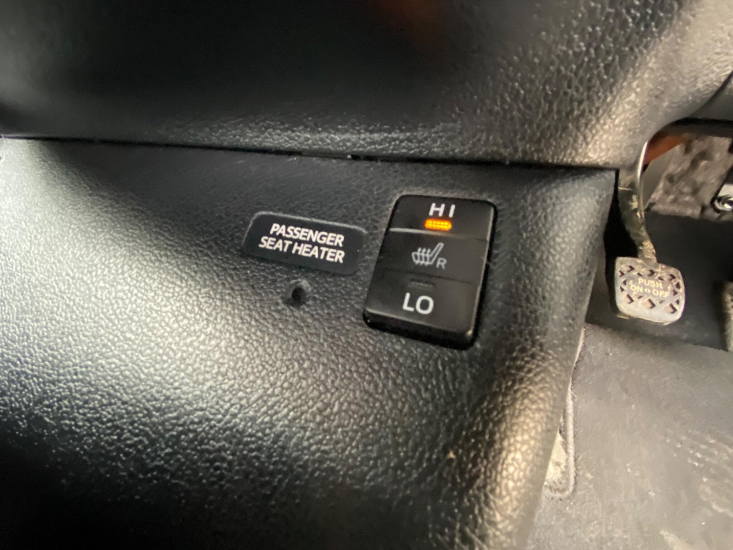 Used Toyota Prius 2017 for sale - 77704969: Photo 41