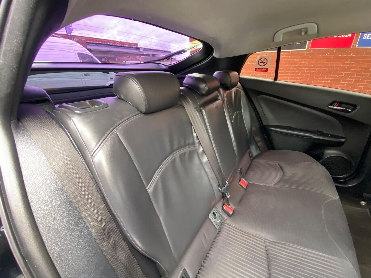 Used Toyota Prius 2017 for sale - 77704969: Photo 47