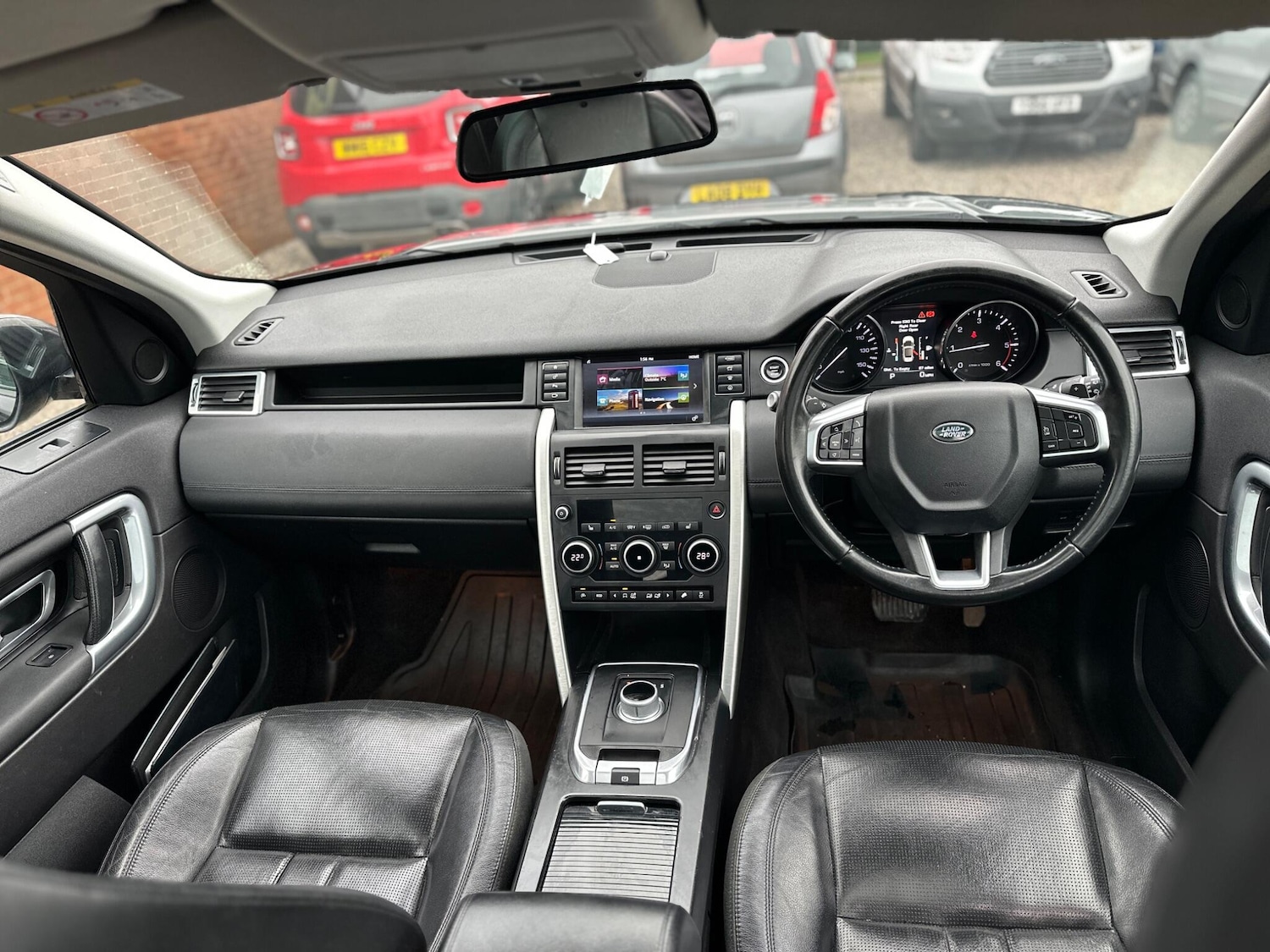 Used Land Rover Discovery Sport 2015 for sale - 77344352: Photo 11