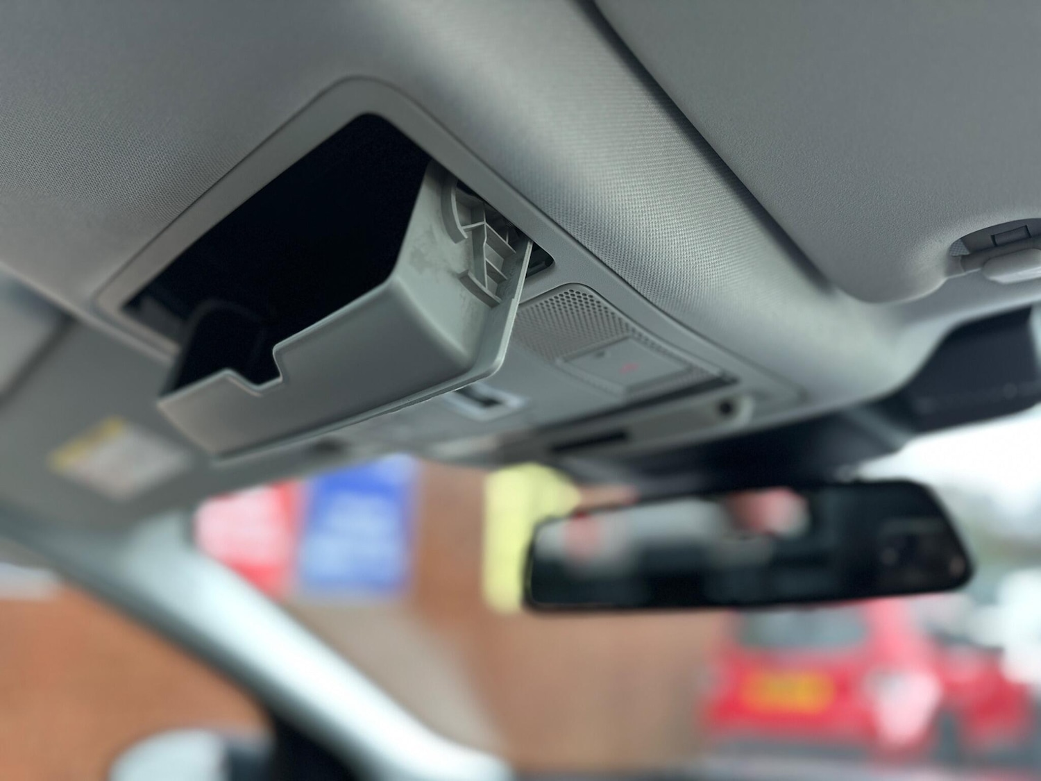 Used Land Rover Discovery Sport 2015 for sale - 77344352: Photo 65