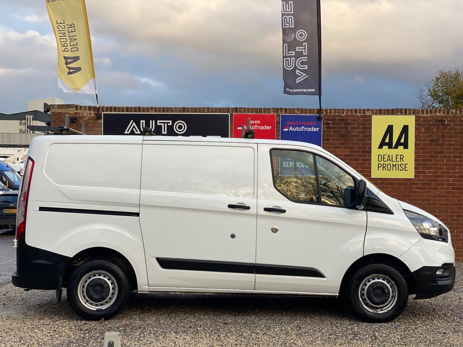 Used Ford Transit Custom 2018 for sale - 76423649: Photo 3