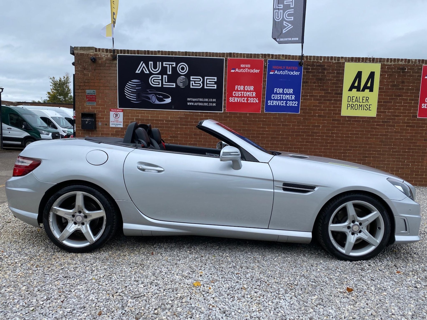 Used Mercedes-Benz SLK 2014 for sale - 76174723: Photo 22