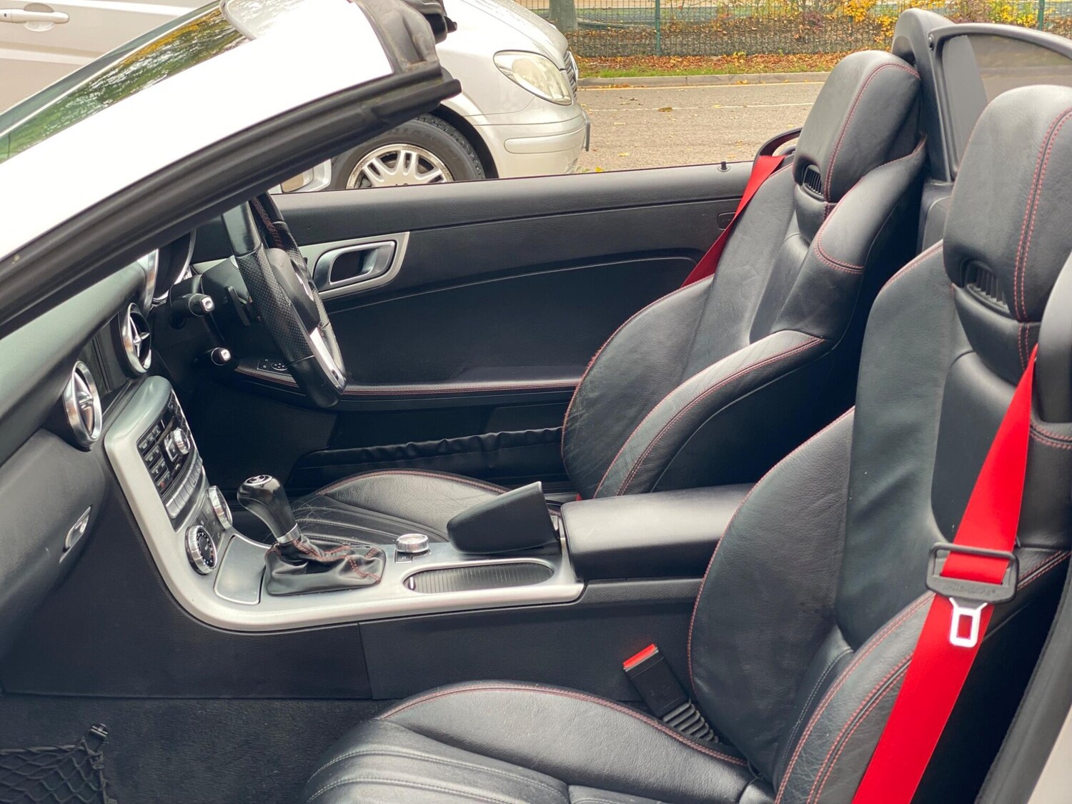 Used Mercedes-Benz SLK 2014 for sale - 76174723: Photo 45