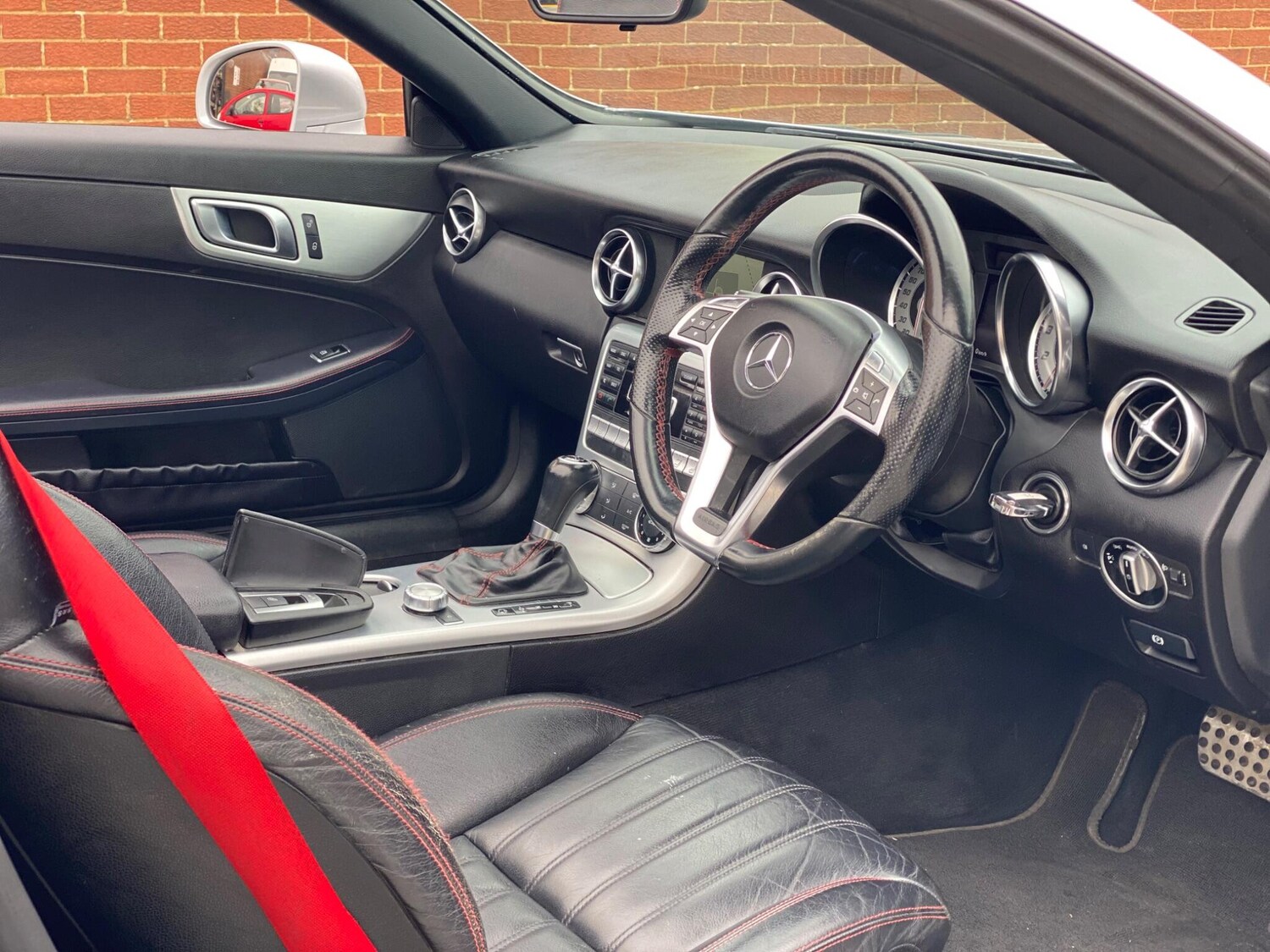 Used Mercedes-Benz SLK 2014 for sale - 76174723: Photo 50