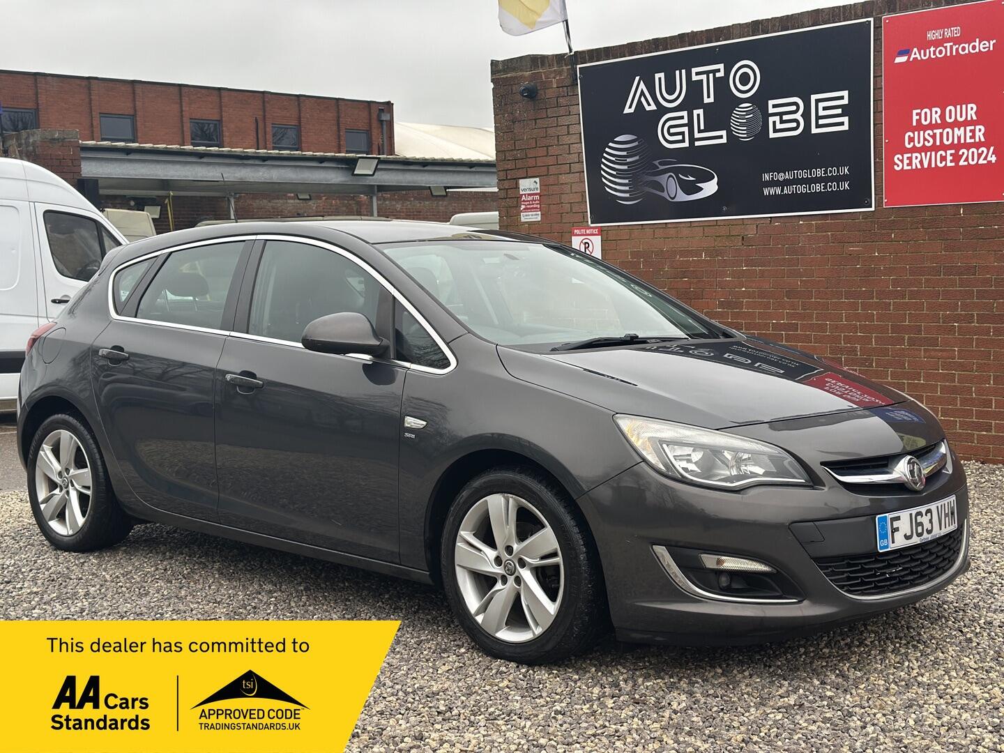 Used Vauxhall Astra 2013 for sale - 77696214: Photo 1