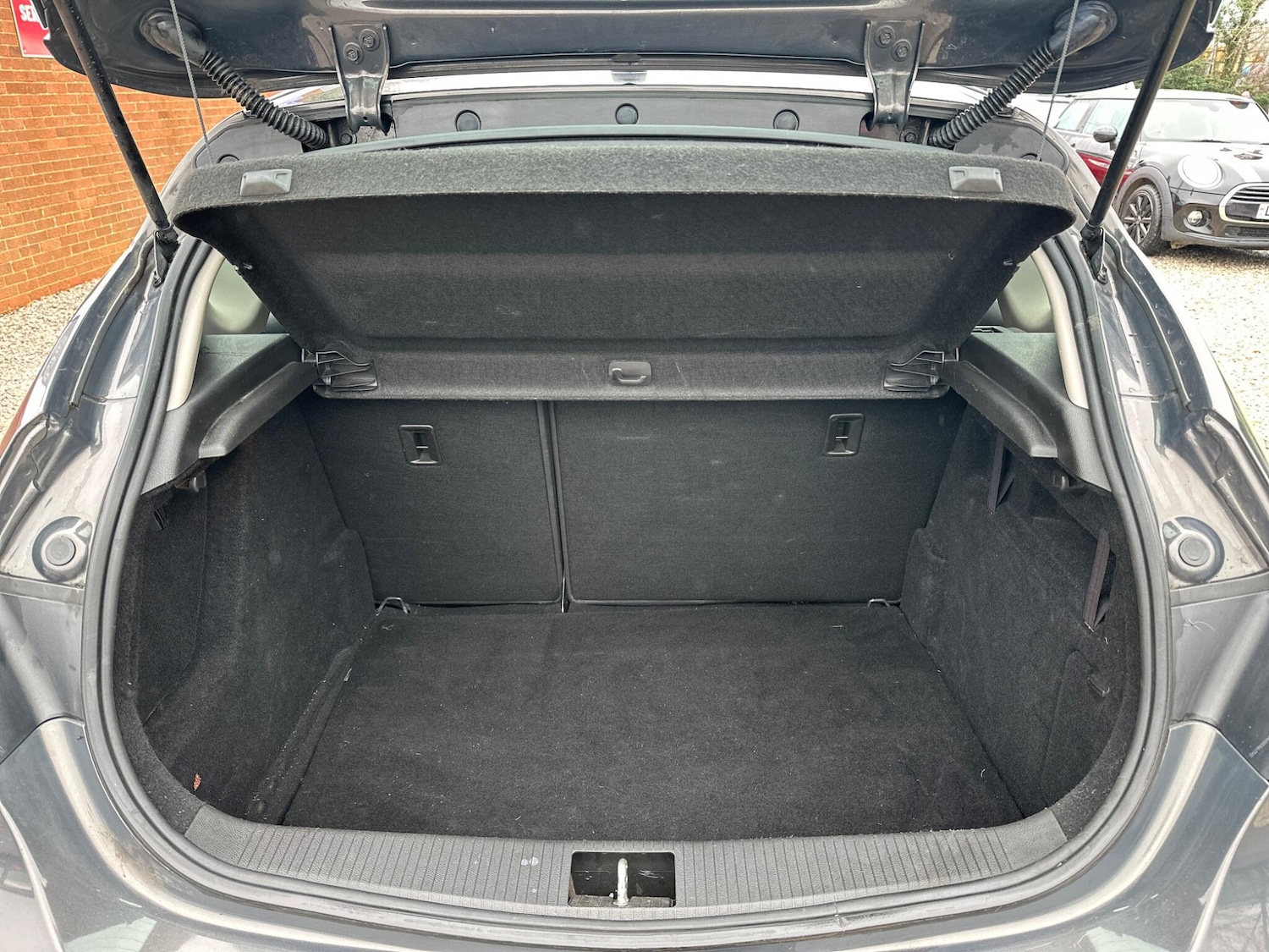 Used Vauxhall Astra 2013 for sale - 77696214: Photo 12