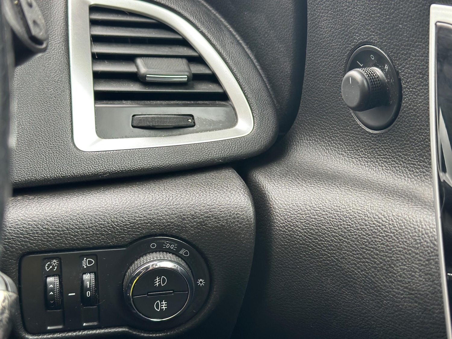 Used Vauxhall Astra 2013 for sale - 77696214: Photo 54