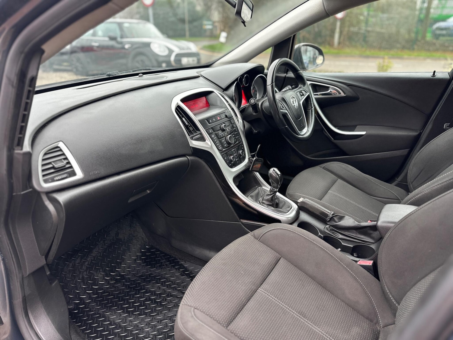 Used Vauxhall Astra 2013 for sale - 77696214: Photo 9