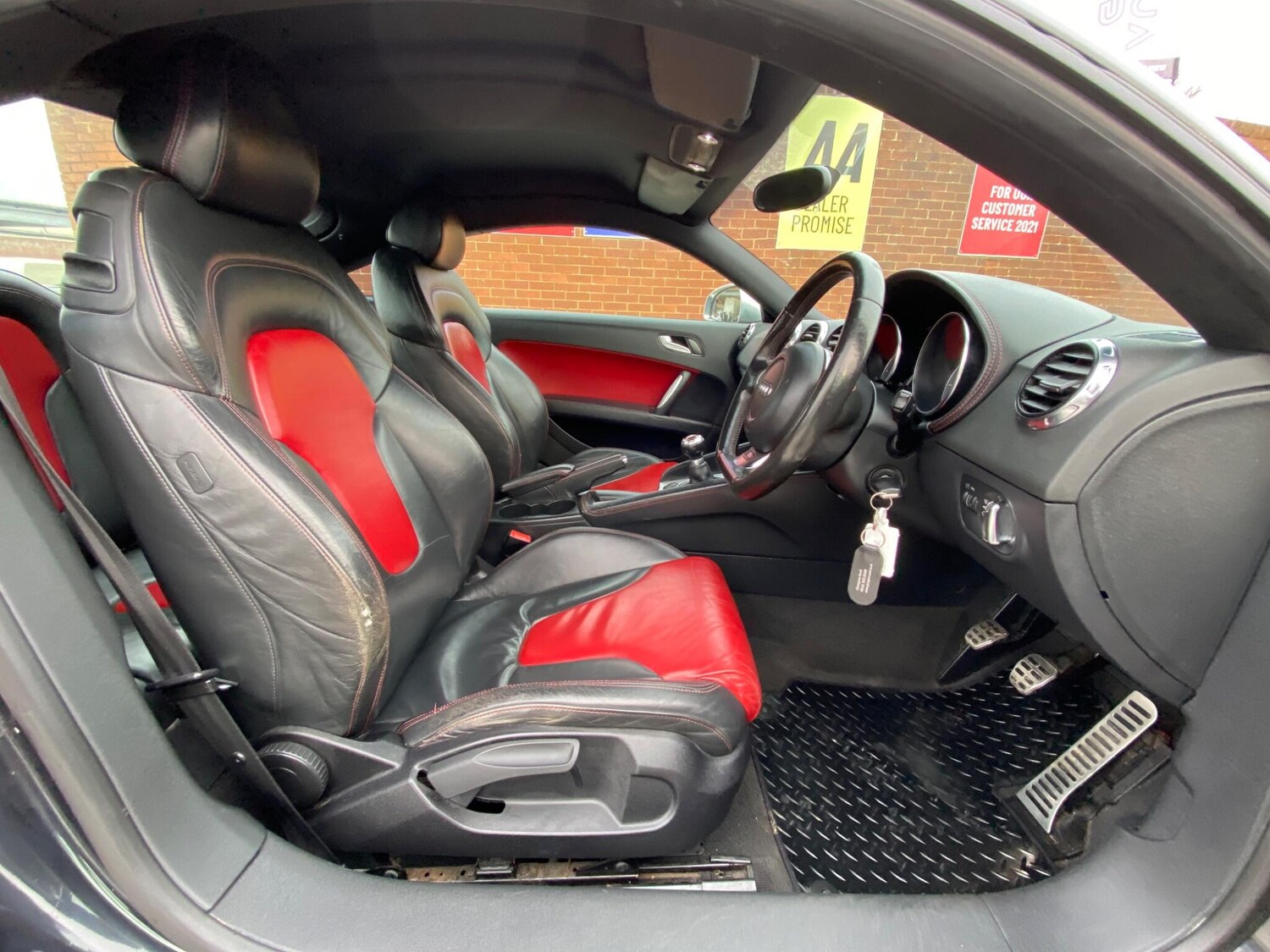 Used Audi TT 2009 for sale - 77993190: Photo 36