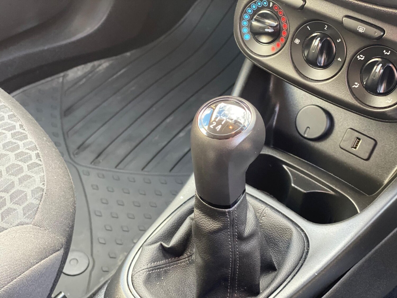 Used Vauxhall Corsa 2016 for sale - 78046968: Photo 31