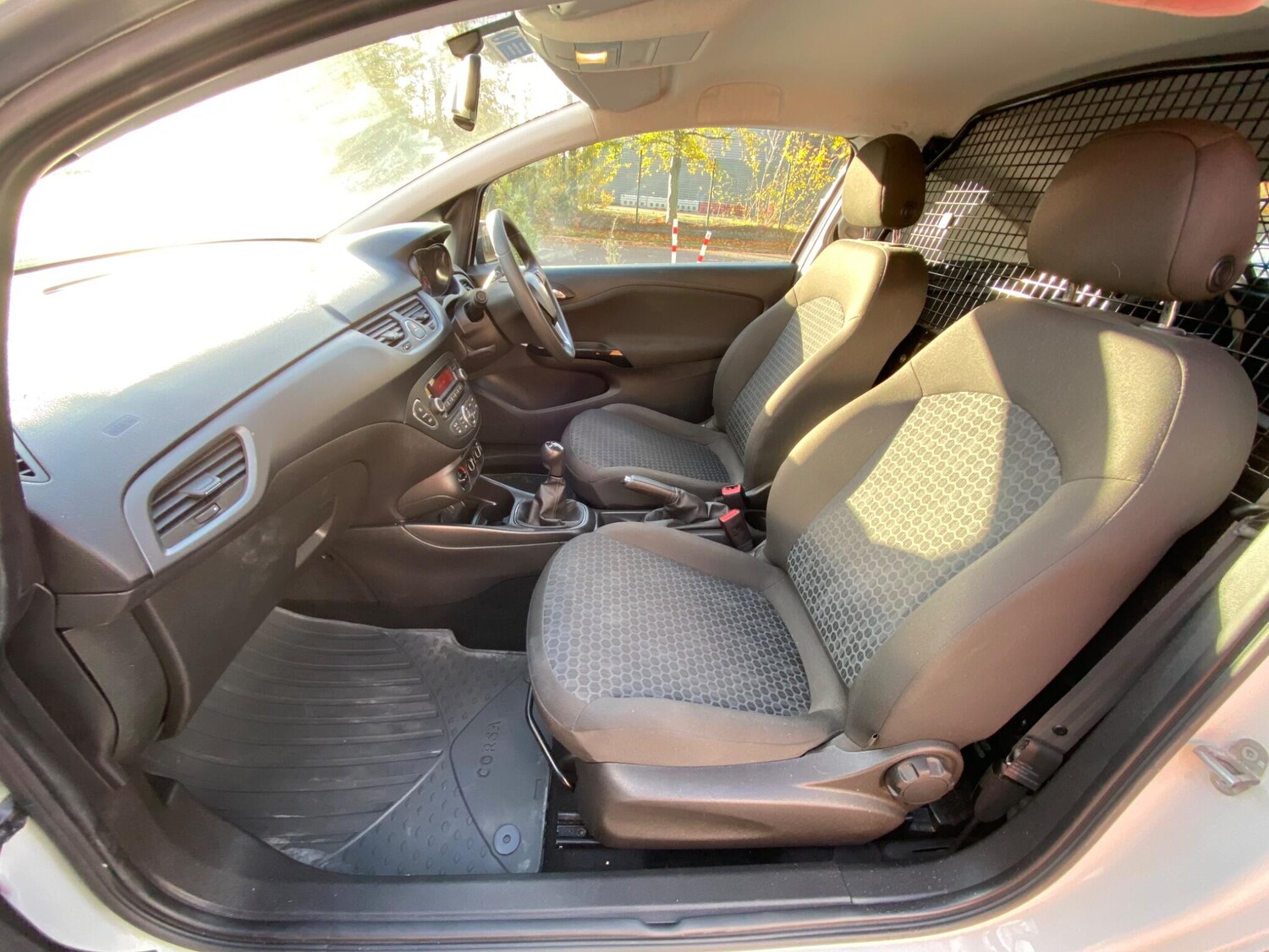 Used Vauxhall Corsa 2016 for sale - 78046968: Photo 37