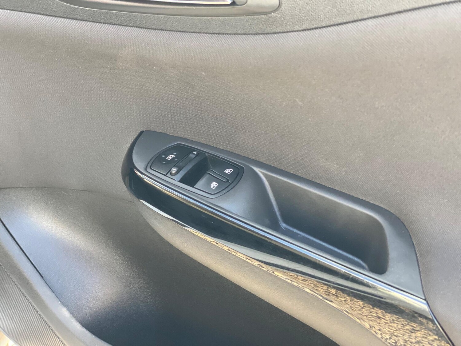 Used Vauxhall Corsa 2016 for sale - 78046968: Photo 40