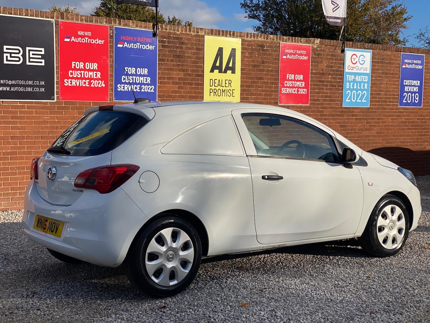 Used Vauxhall Corsa 2016 for sale - 78046968: Photo 5