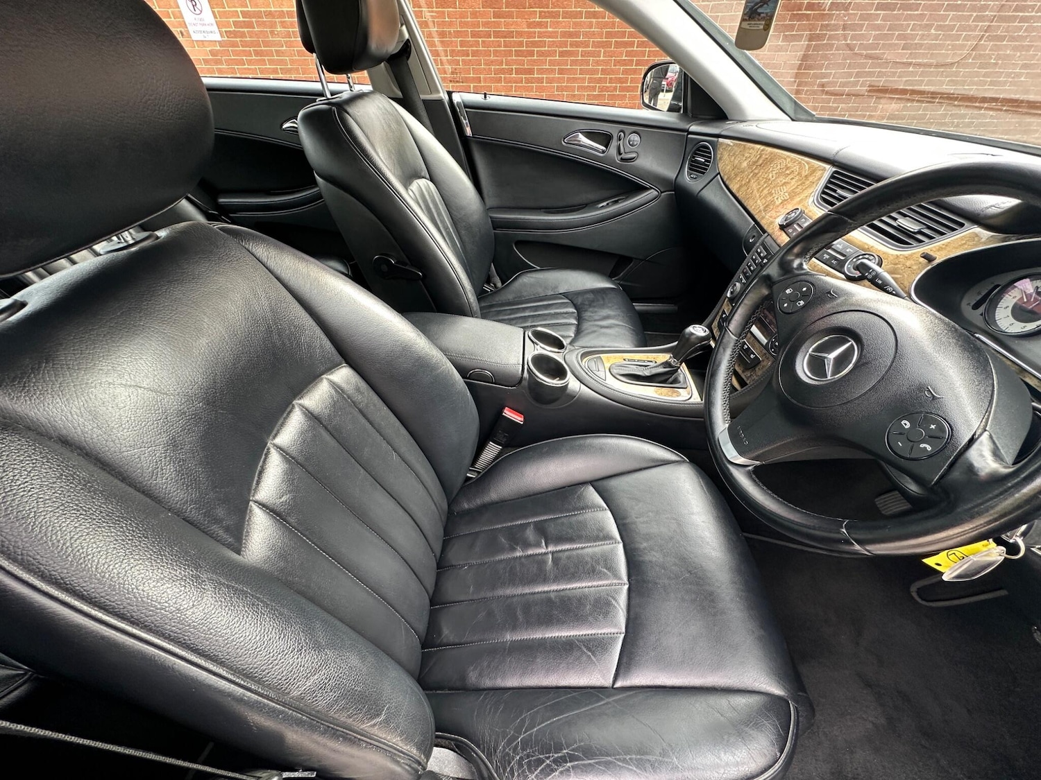 Used Mercedes-Benz CLS 2010 for sale - 76153126: Photo 28