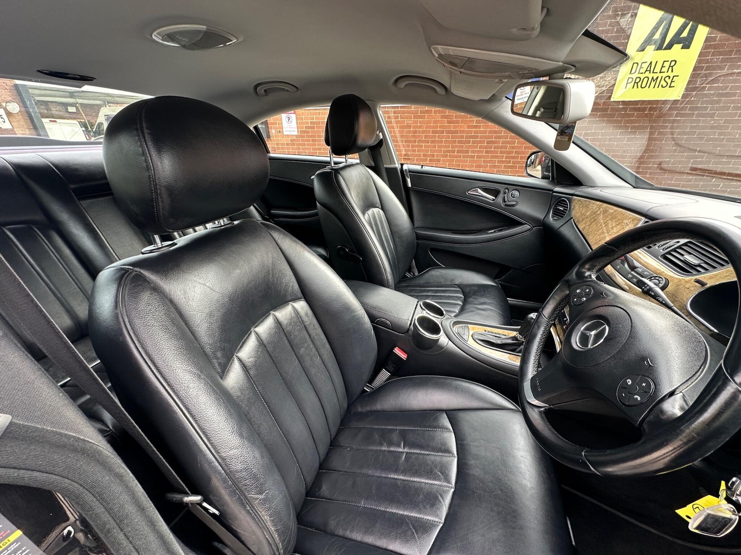 Used Mercedes-Benz CLS 2010 for sale - 76153126: Photo 30