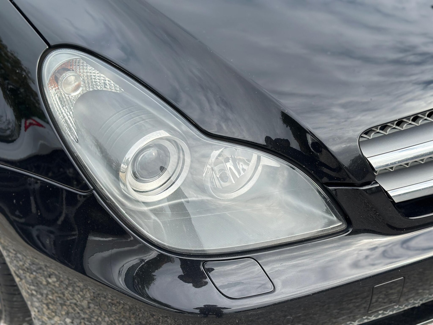 Used Mercedes-Benz CLS 2010 for sale - 76153126: Photo 35