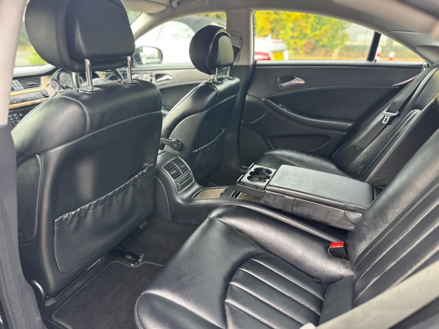 Used Mercedes-Benz CLS 2010 for sale - 76153126: Photo 46