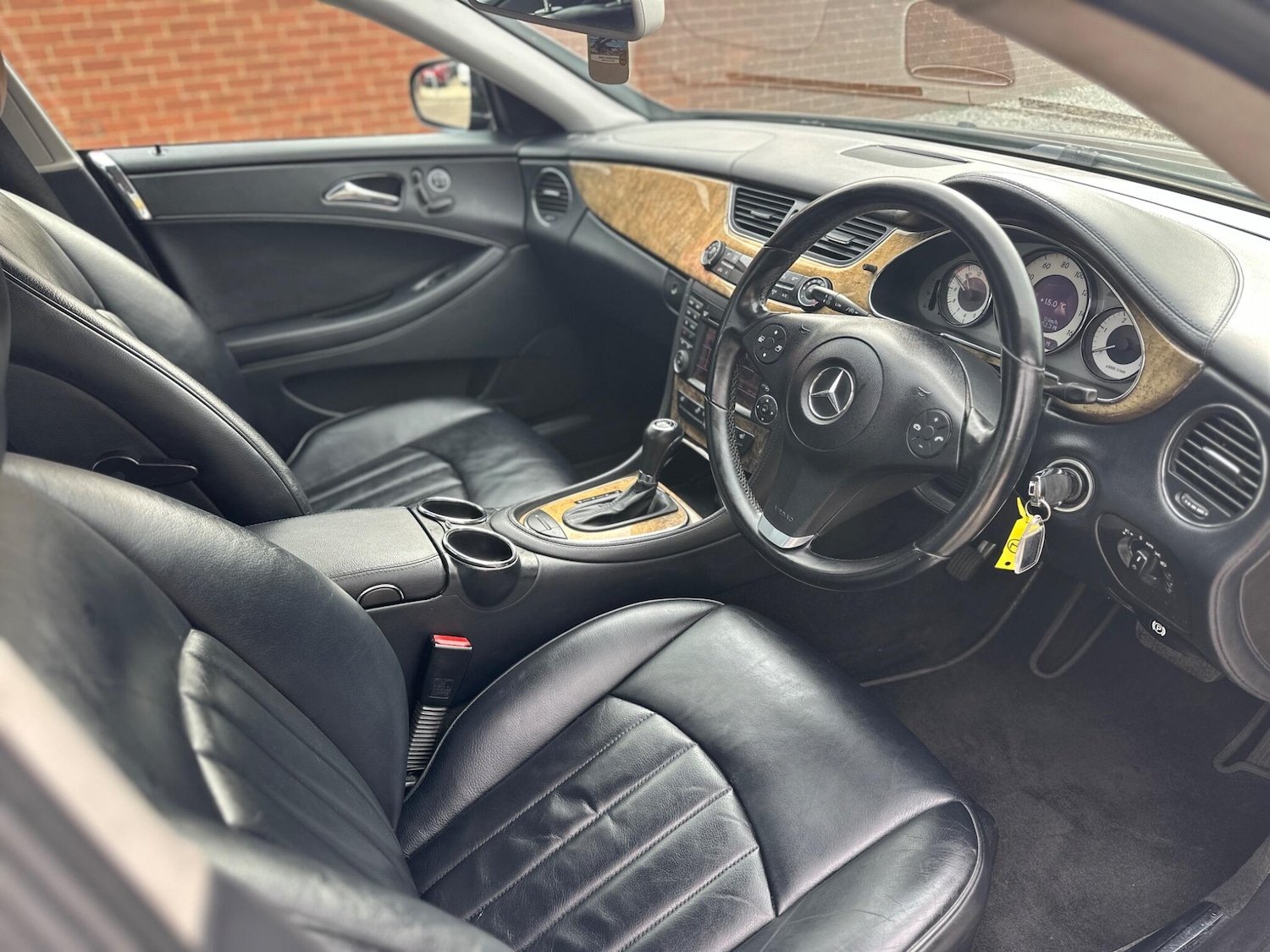 Used Mercedes-Benz CLS 2010 for sale - 76153126: Photo 6