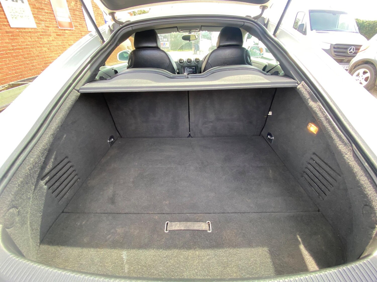 Used Audi TT 2011 for sale - 76199980: Photo 36