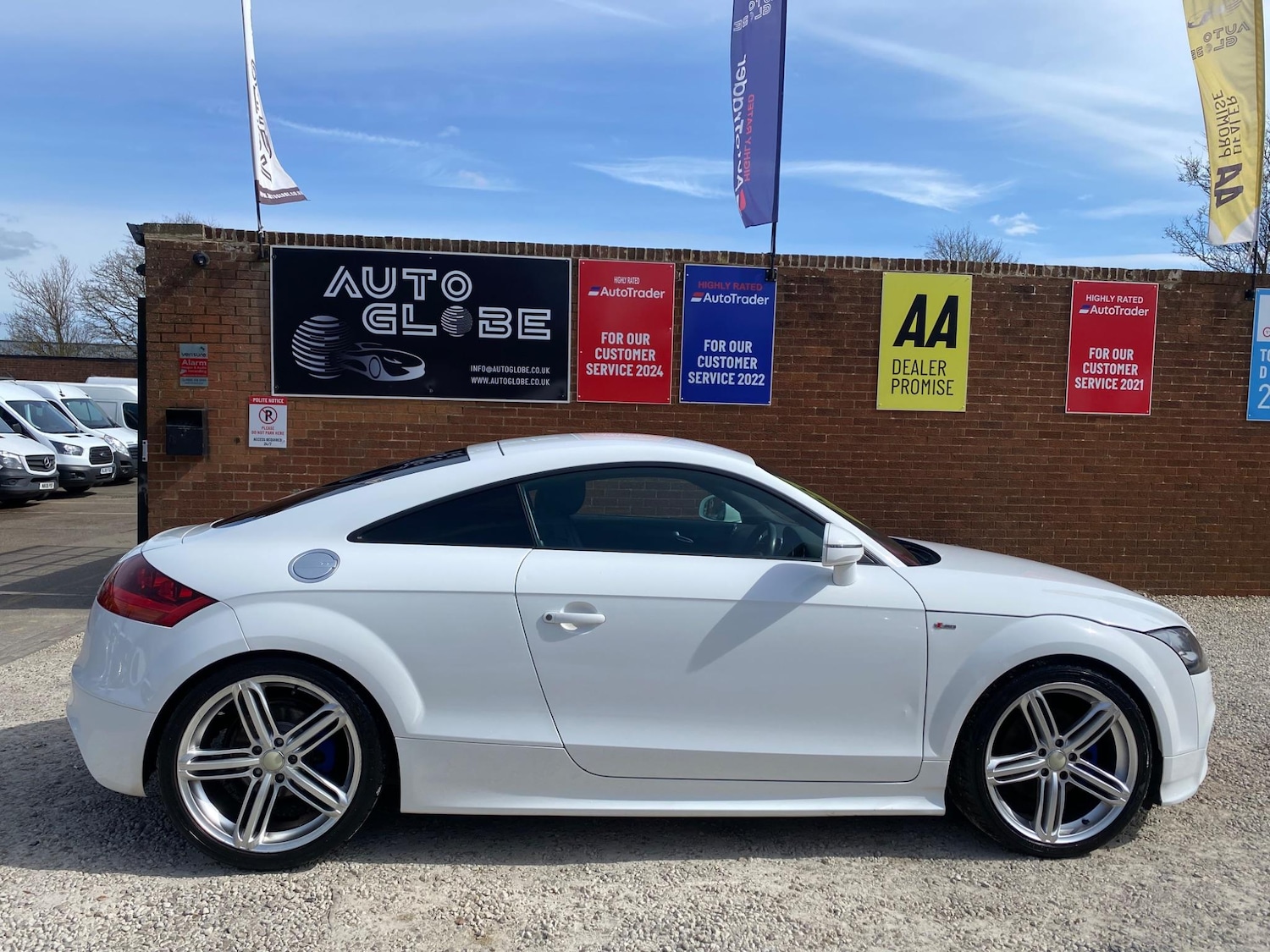 Used Audi TT 2011 for sale - 76199980: Photo 5