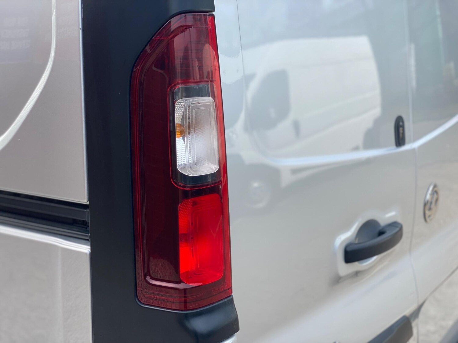 Used Vauxhall Vivaro 2018 for sale - 78171296: Photo 28