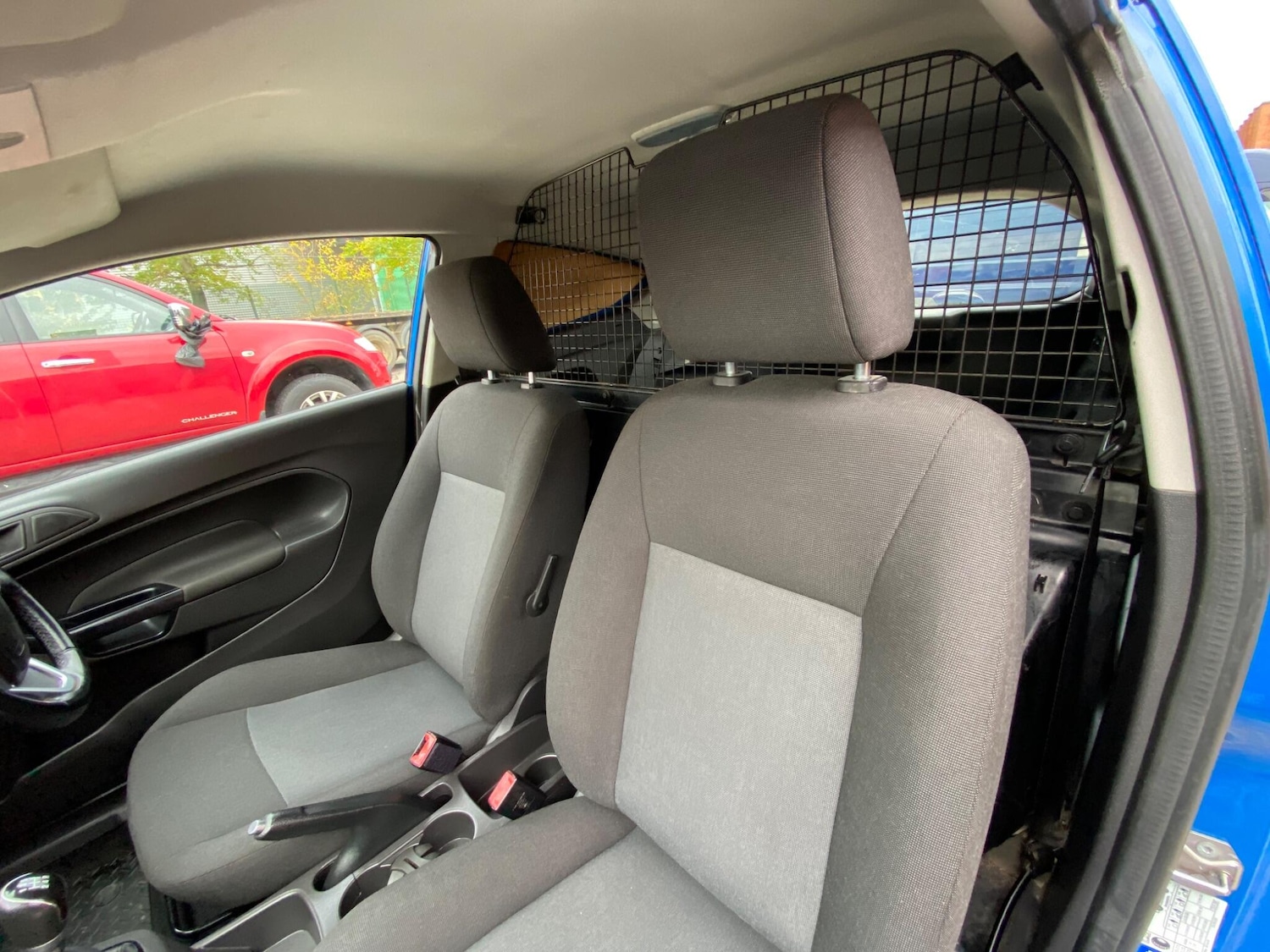 Used Ford Fiesta Van 2017 for sale - 76189612: Photo 12