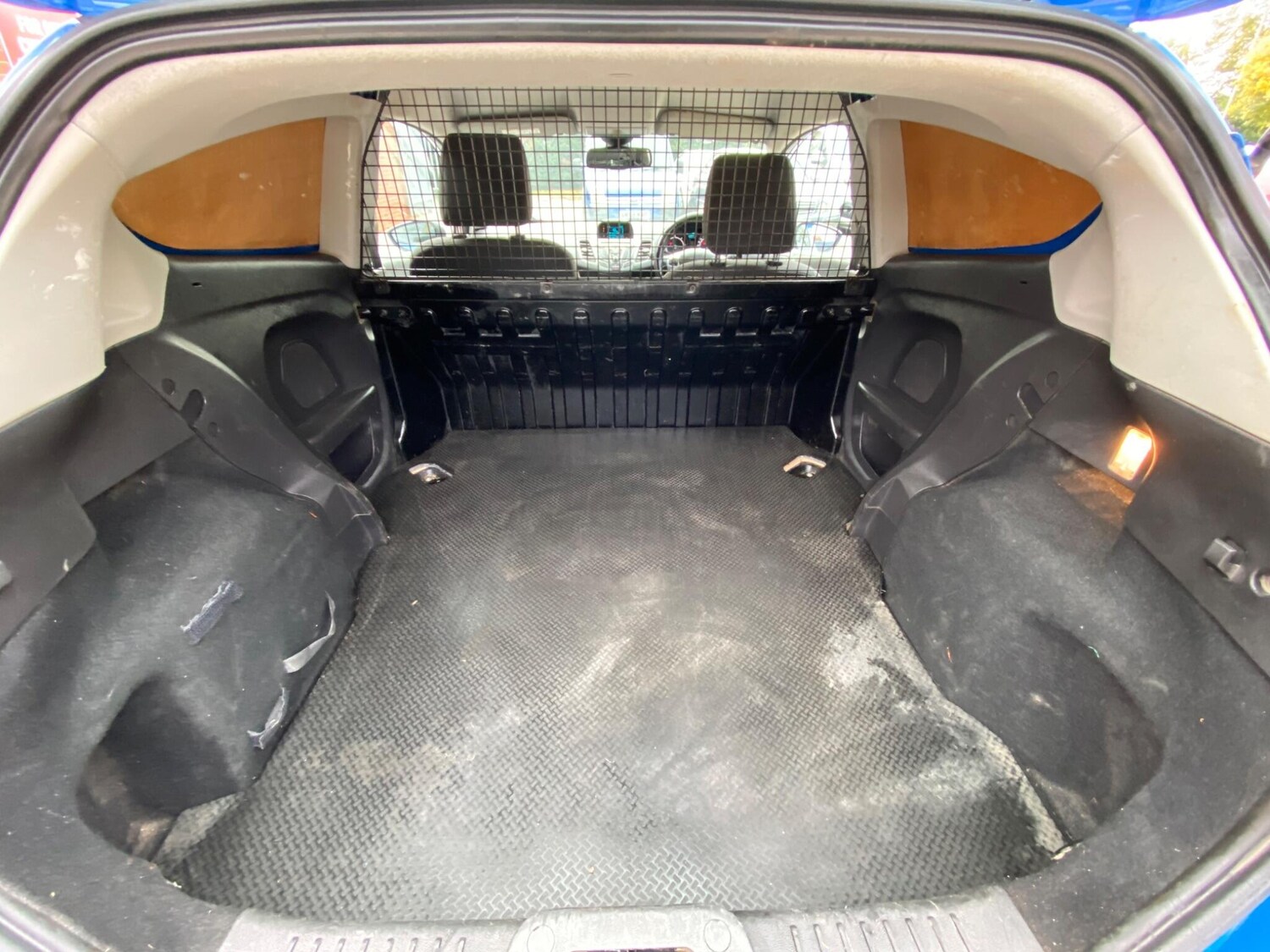 Used Ford Fiesta Van 2017 for sale - 76189612: Photo 13