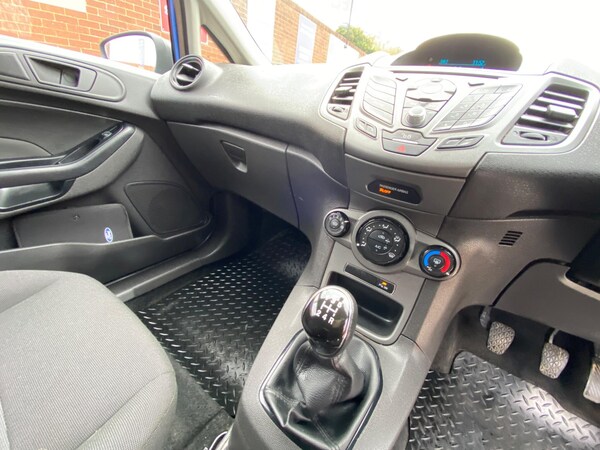 Used Ford Fiesta Van 2017 for sale - 76189612: Photo 21
