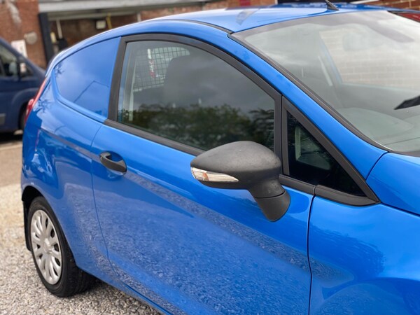 Used Ford Fiesta Van 2017 for sale - 76189612: Photo 24