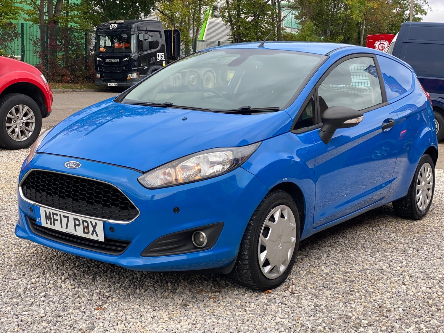 Used Ford Fiesta Van 2017 for sale - 76189612: Photo 3