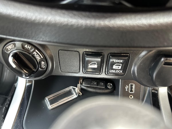 Used Nissan Navara 2020 for sale - 75564304: Photo 42