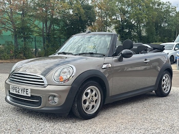 Used MINI Convertible 2012 for sale - 79601577: Photo