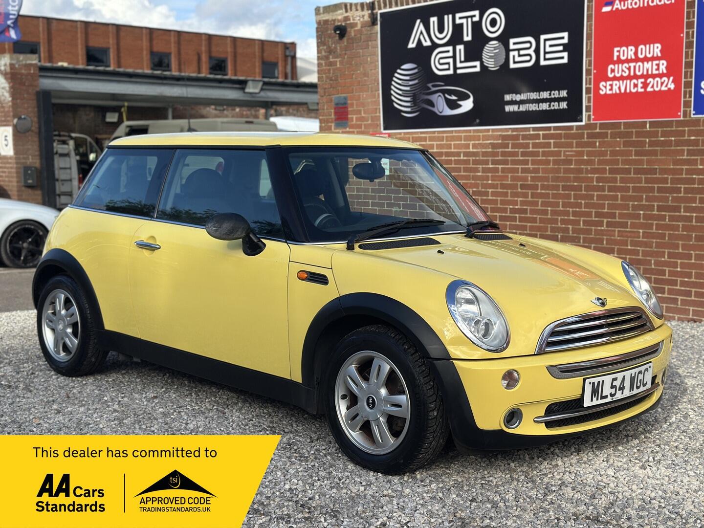 Used MINI Hatch 2004 for sale - 76270603: Photo 1