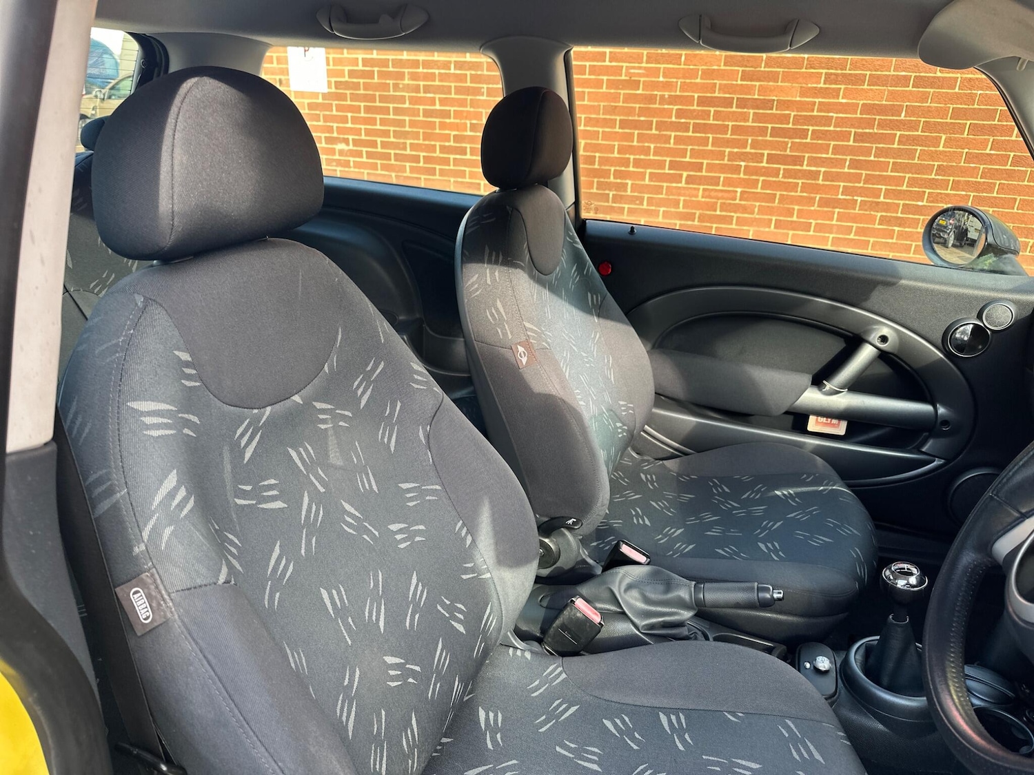 Used MINI Hatch 2004 for sale - 76270603: Photo 24