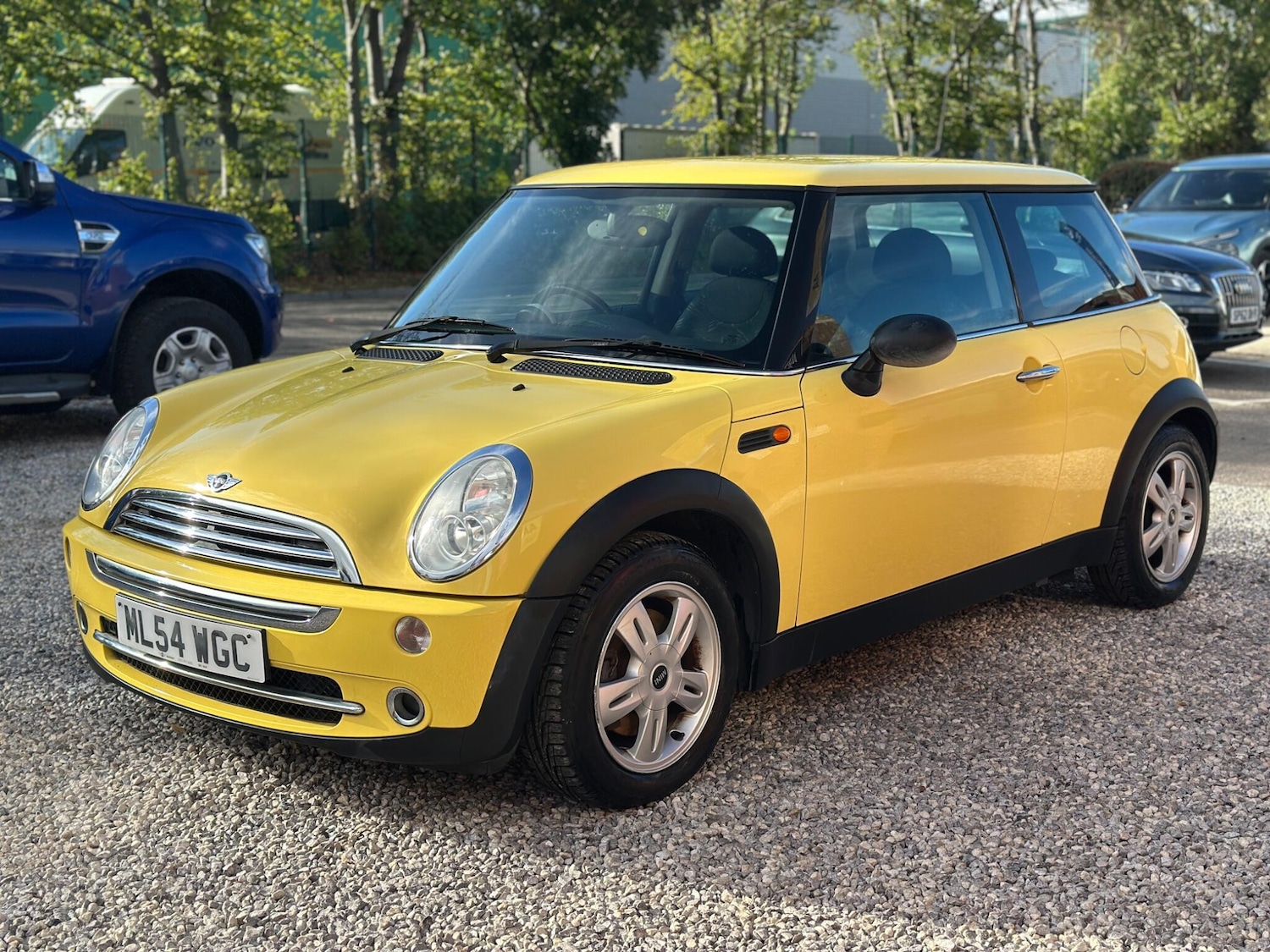 Used MINI Hatch 2004 for sale - 76270603: Photo 3