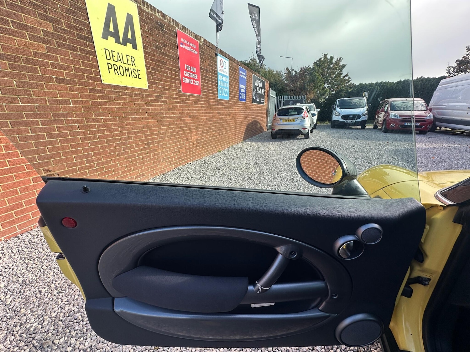 Used MINI Hatch 2004 for sale - 76270603: Photo 32