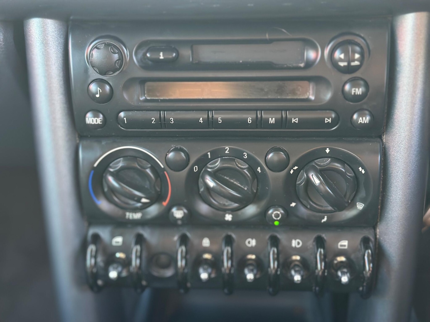 Used MINI Hatch 2004 for sale - 76270603: Photo 39