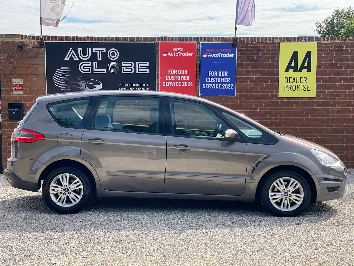 Used Ford S-Max 2014 for sale - 76388994: Photo 3
