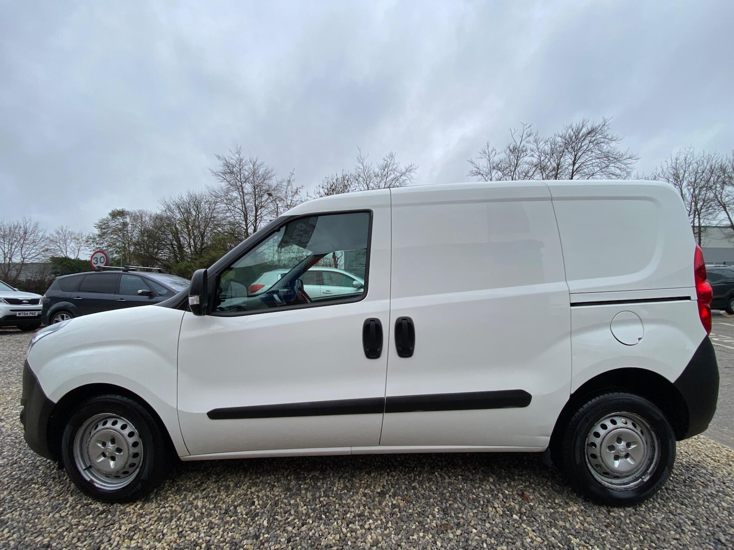 Used Vauxhall Combo 2018 for sale - 76990651: Photo 6