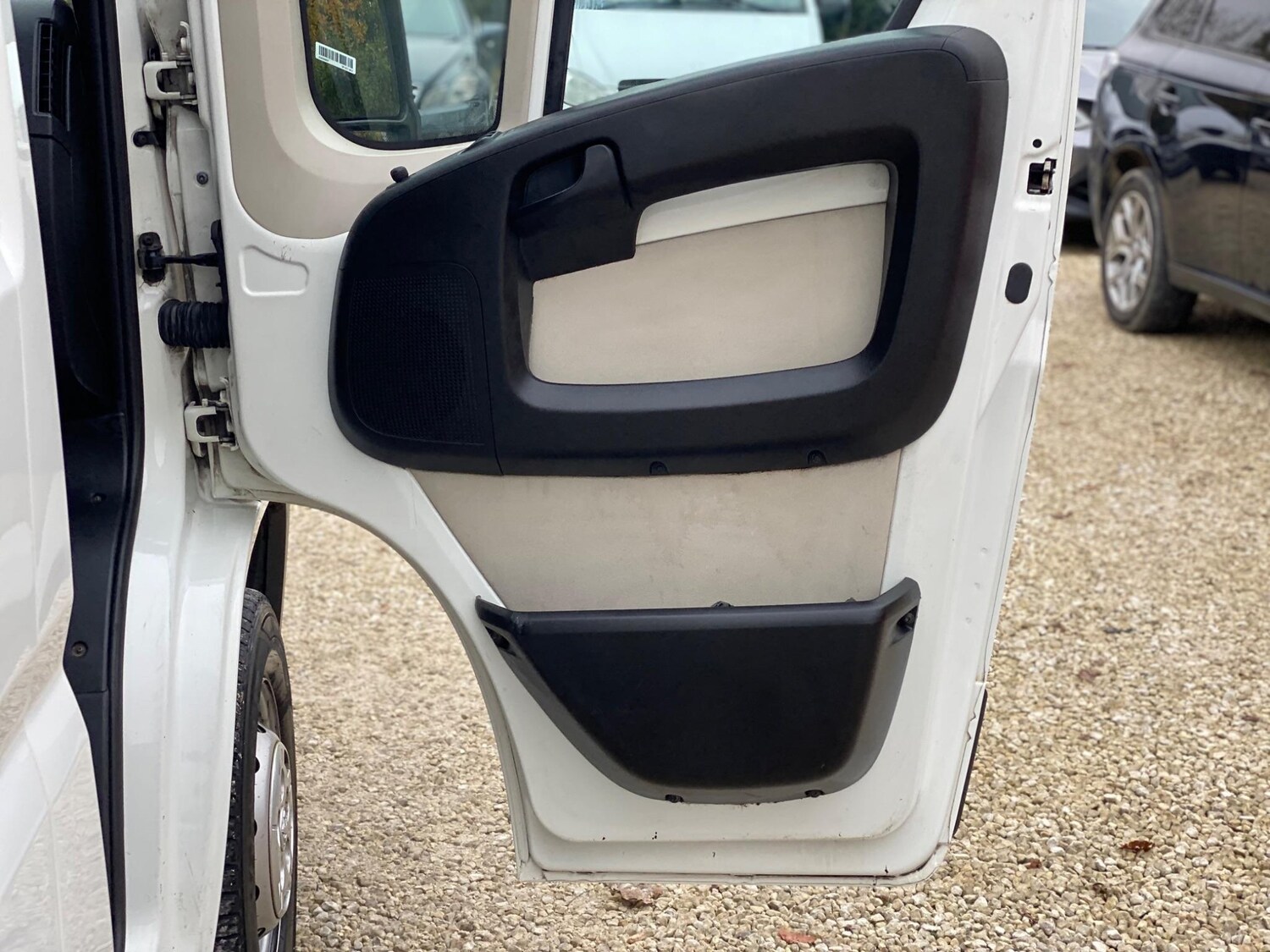 Vehicle 33