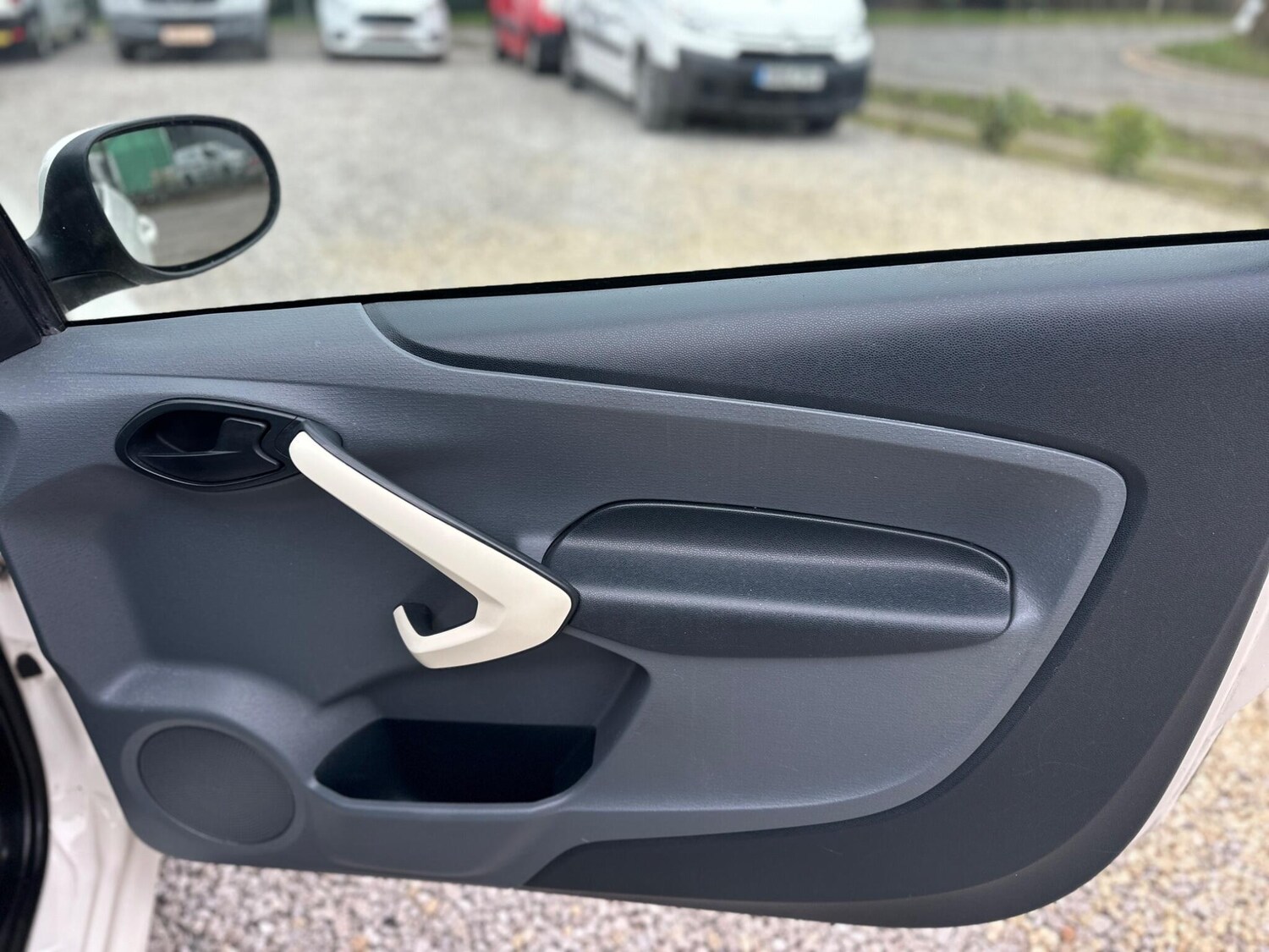 Used Ford Ka for sale - 77425425: Photo 29