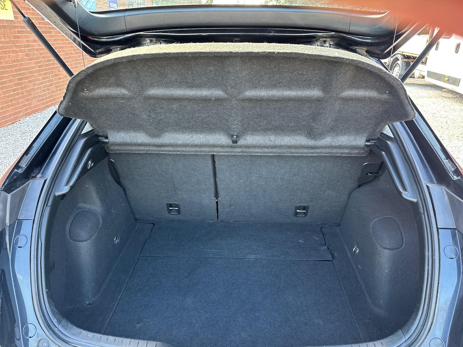 Used Honda Civic 2009 for sale - 77838860: Photo 10