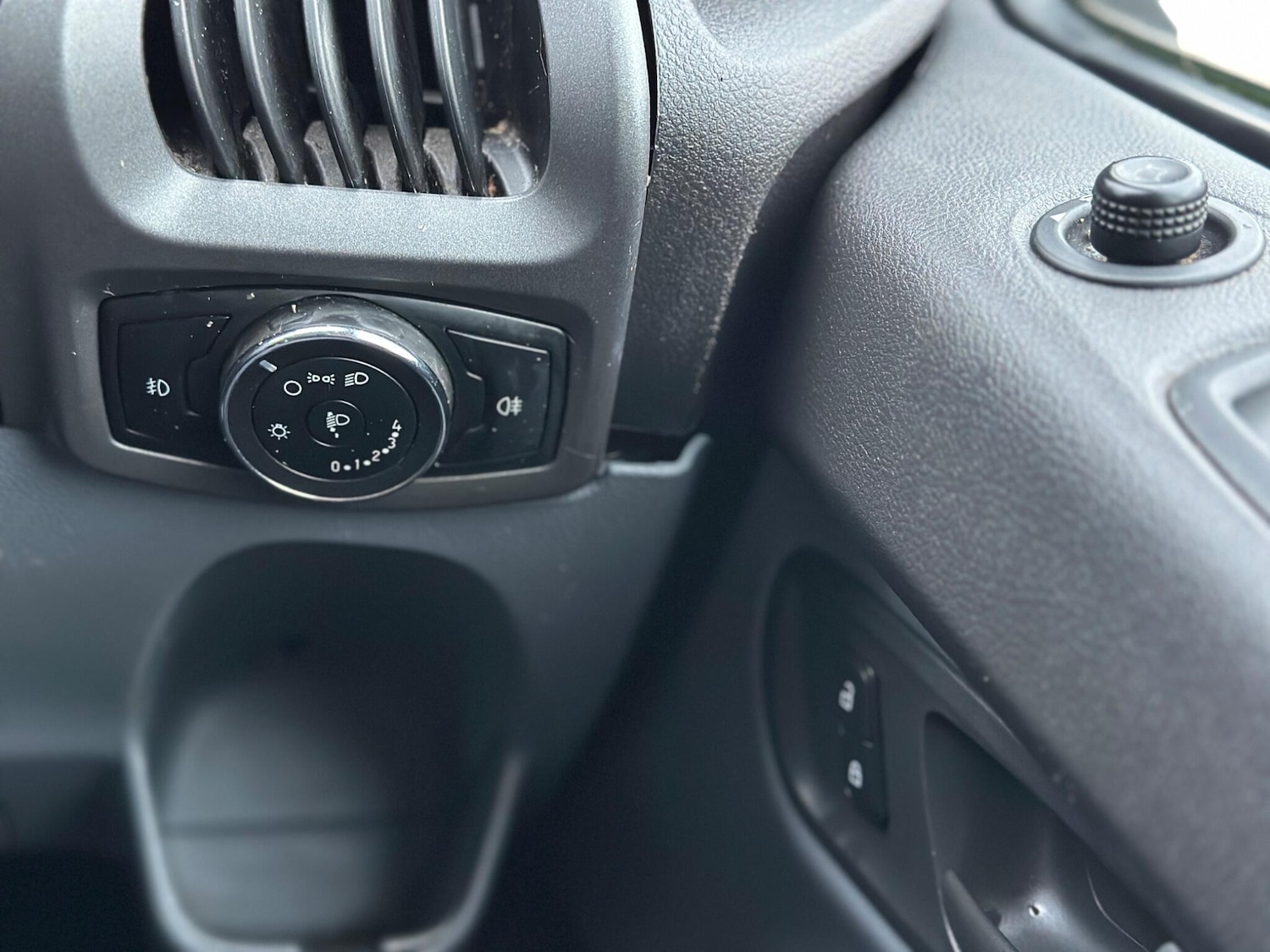 Used Ford Transit Custom 2017 for sale - 77131649: Photo 47