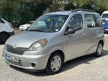 Used Toyota Yaris Verso 2002 for sale - 79601570: Photo