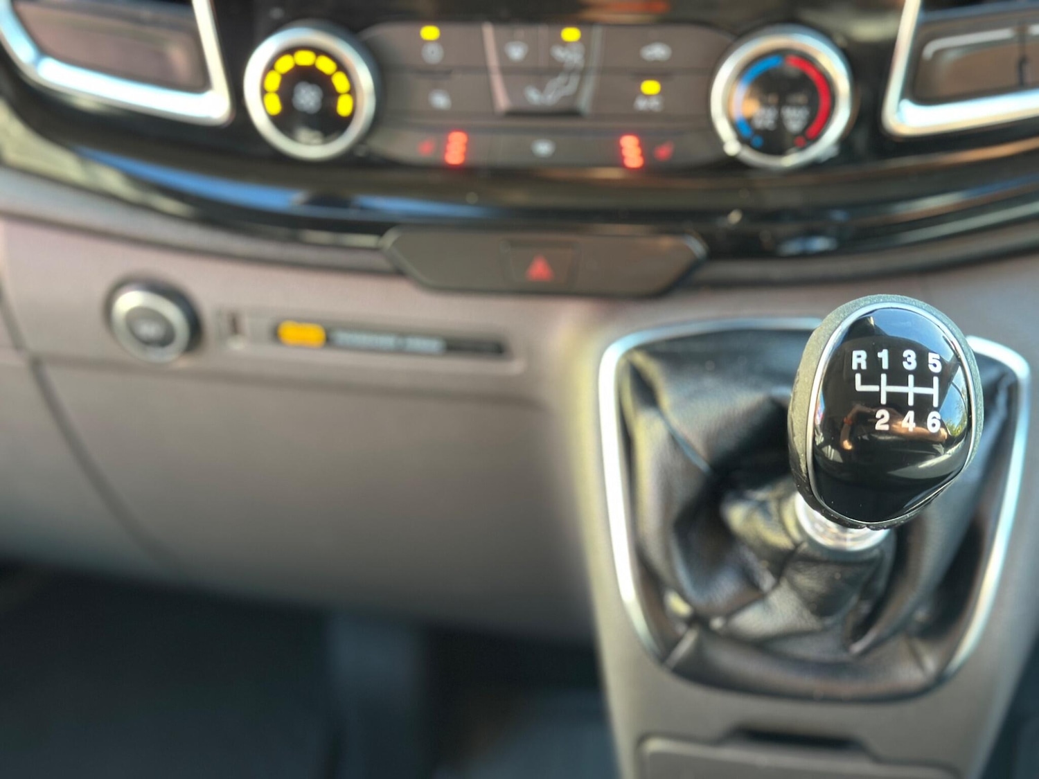 Used Ford Transit Custom 2018 for sale - 76993036: Photo 48