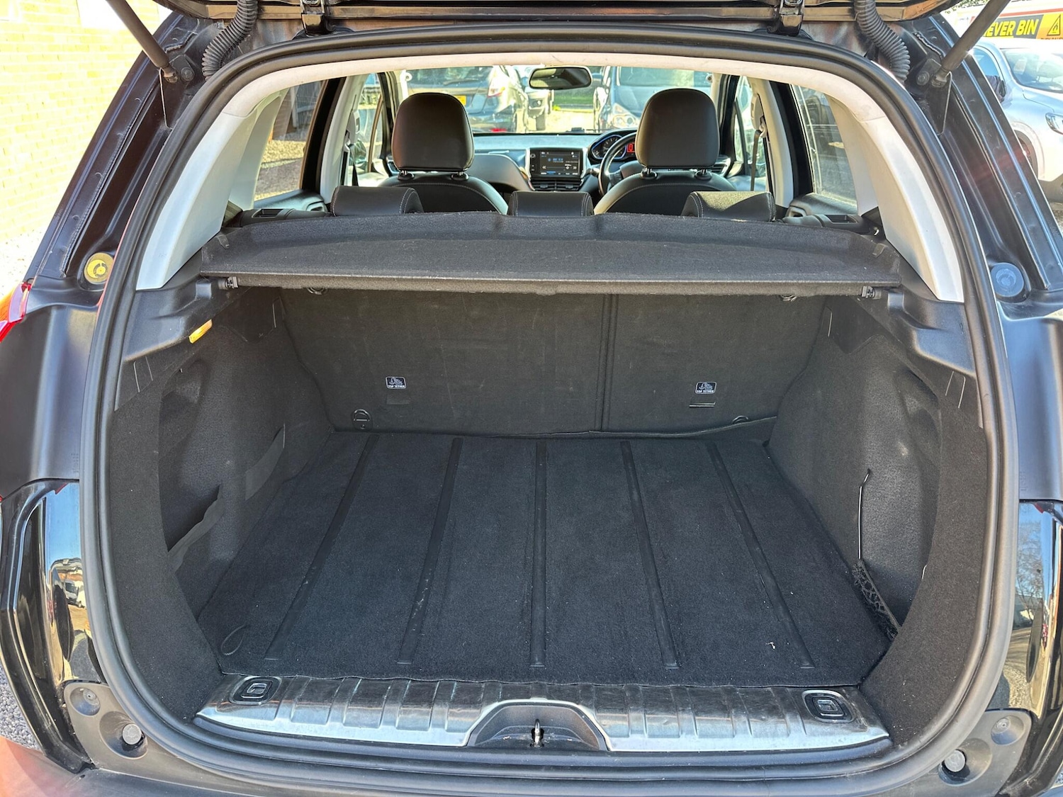 Used Peugeot 2008 2018 for sale - 77940685: Photo 12