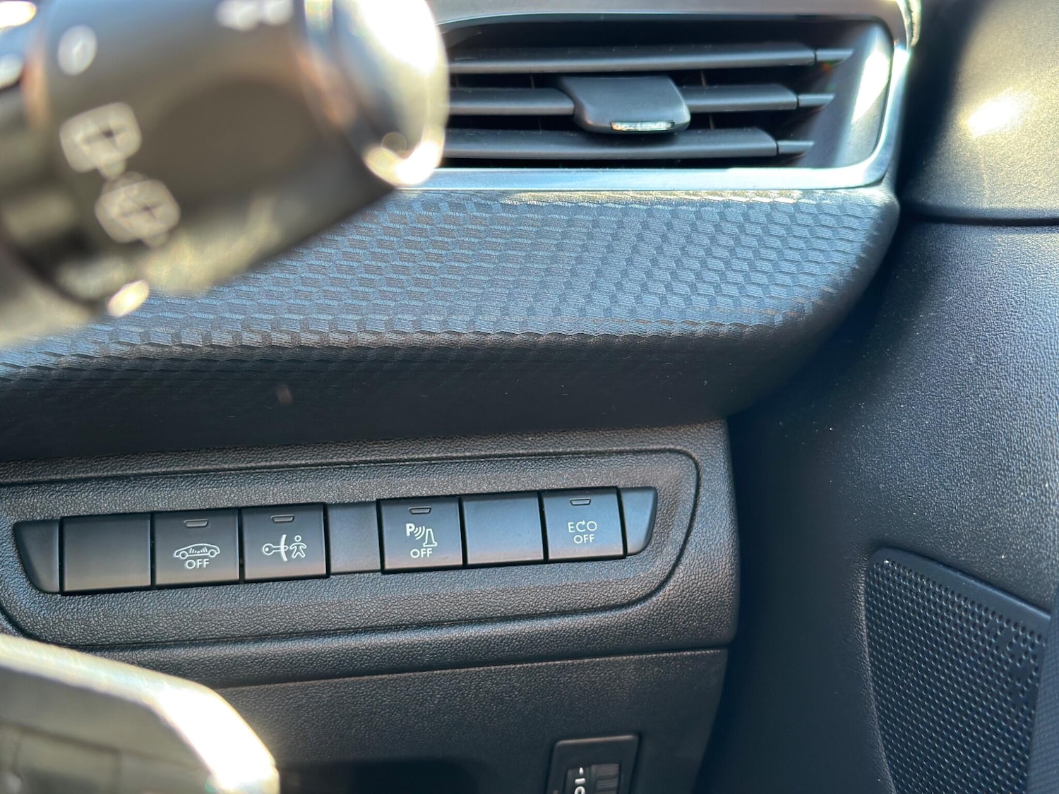 Used Peugeot 2008 2018 for sale - 77940685: Photo 53