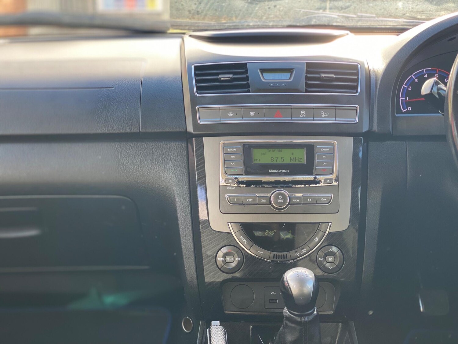 Used Ssangyong Rexton 2016 for sale - 76388500: Photo 64