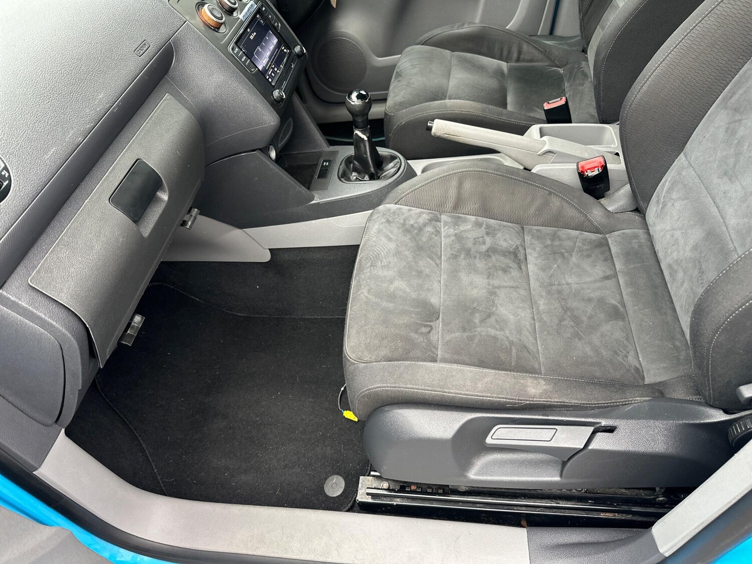 Used Volkswagen Caddy Maxi 2010 for sale - 77625337: Photo 42