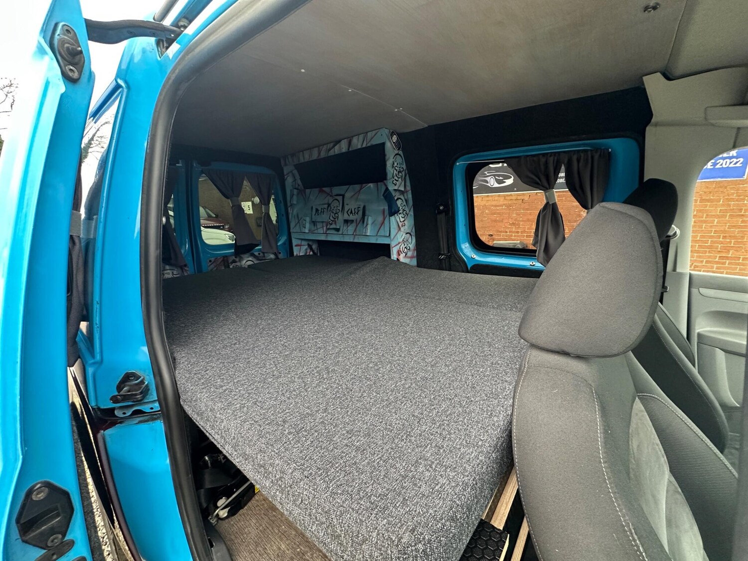 Used Volkswagen Caddy Maxi 2010 for sale - 77625337: Photo 8